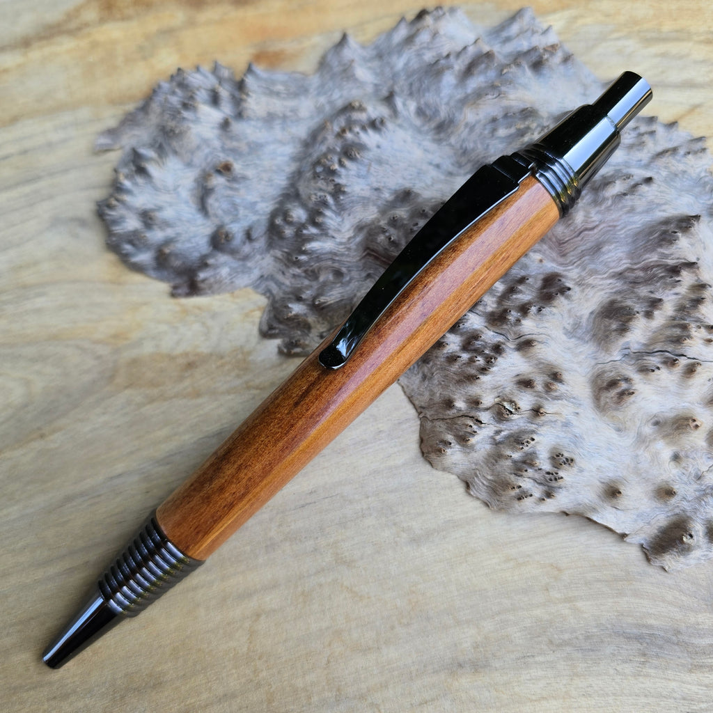 Levi Click Pen Kit
